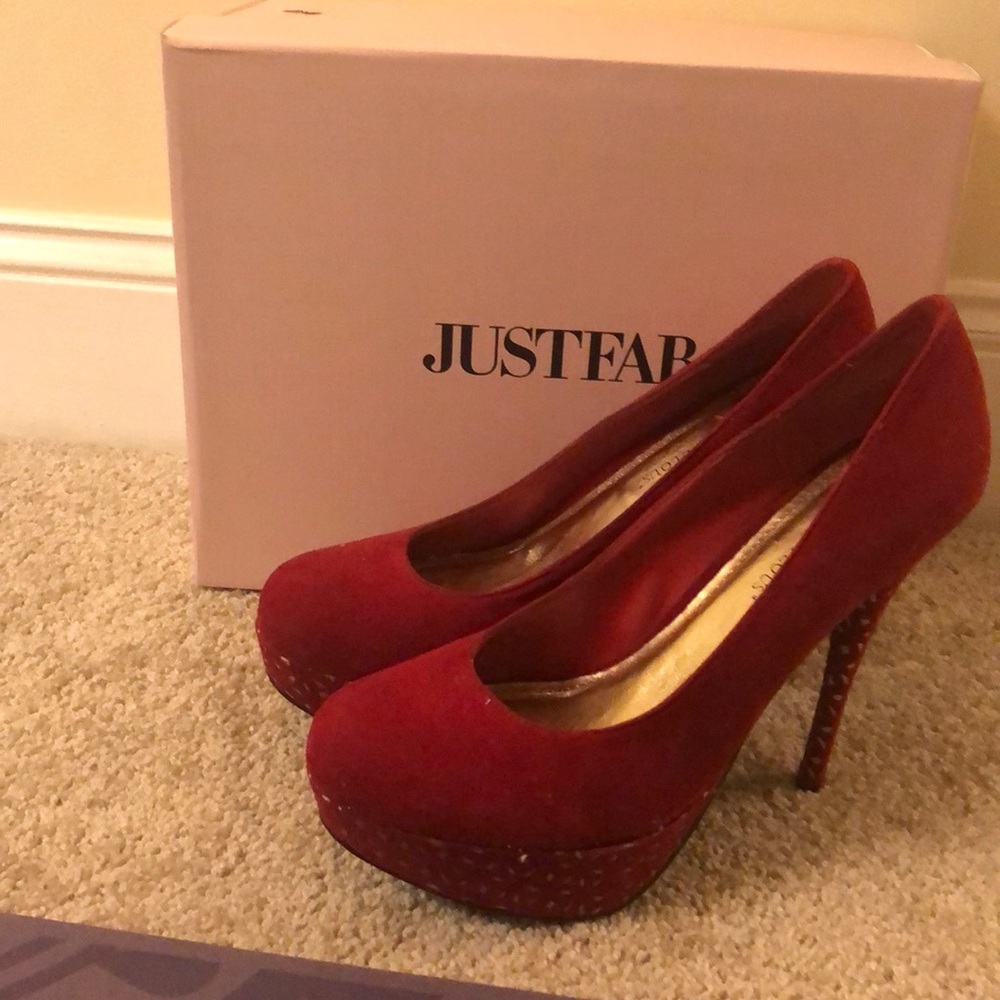 Red 6 inch pumps!